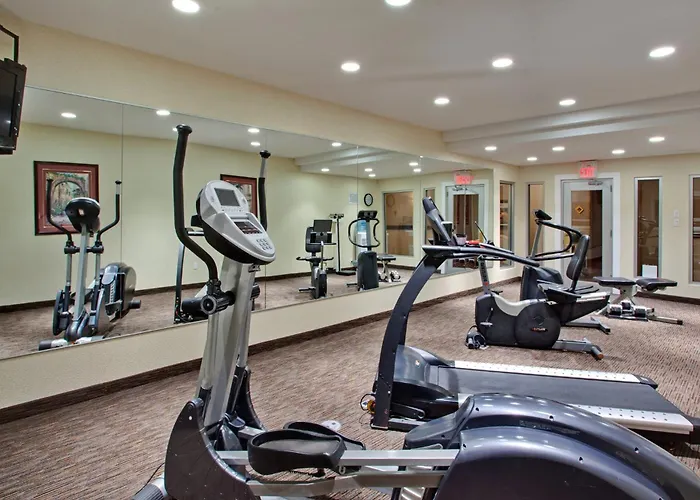 Holiday Inn Express Calgary South By Ihg
